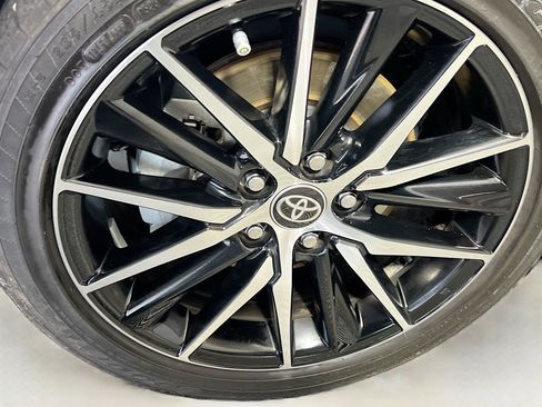 Used 2023 Toyota Camry SE FWD image 14