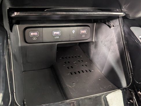 Used 2021 Kia Sorento SX Prestige image 19