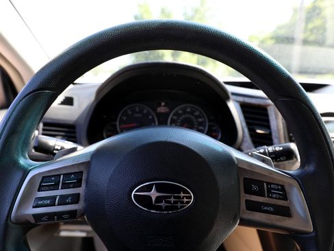 Used 2013 Subaru Outback 2.5i image 21