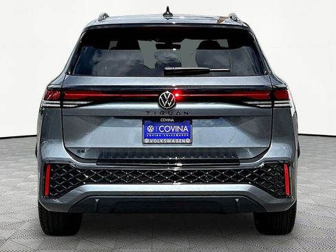 New 2026 Volkswagen Tiguan SE R-Line FWD image 5