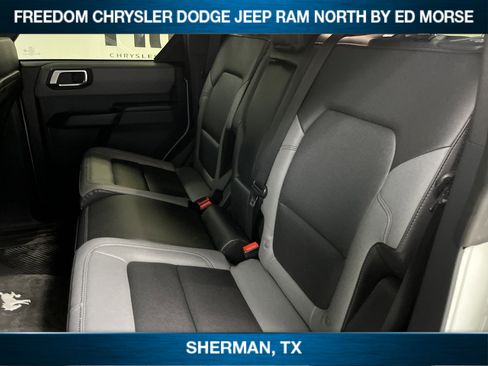 Used 2024 Ford Bronco Big Bend image 7