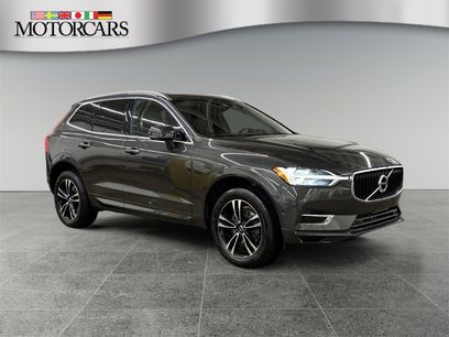 Used 2019 Volvo XC60 T8 Momentum w/ Premium Package