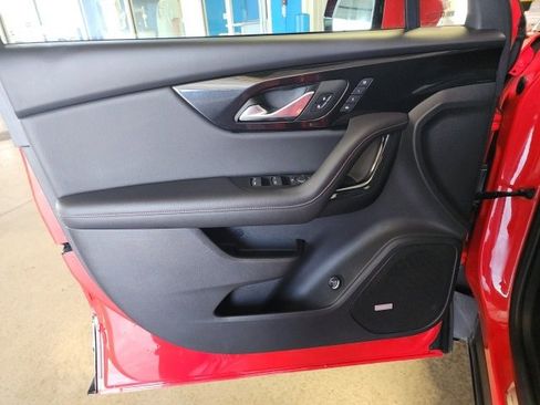 Used 2022 Chevrolet Blazer RS w/ Enhanced Convenience Package image 9