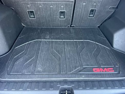 Used 2020 GMC Terrain SLE w/ LPO, Floor Liner Package AWD/4WD image 18