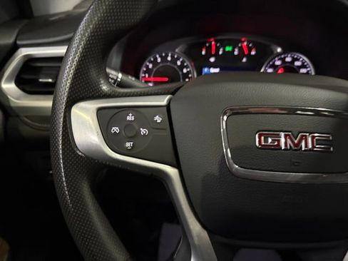 Used 2021 GMC Acadia SLE w/ Driver Convenience Package FWD image 13