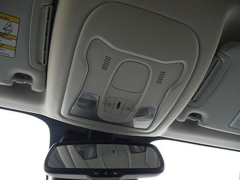 Used 2018 Jeep Renegade Trailhawk w/ Cold Weather Group II image 44