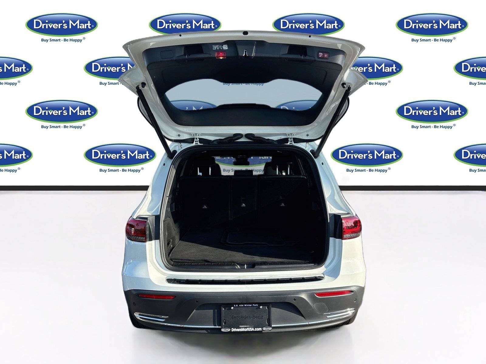 Used 2022 Mercedes-Benz EQB 300 4MATIC w/ Exclusive Package image 25