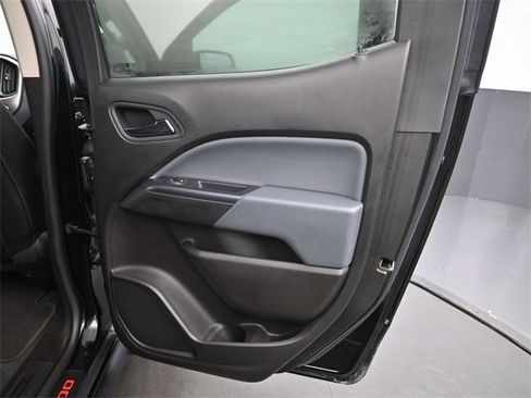 Used 2021 Chevrolet Colorado Z71 w/ LPO, Tonneau and Step Package image 16