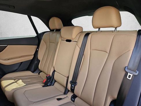 Used 2020 Audi Q8 Prestige w/ Prestige Package AWD/4WD image 19