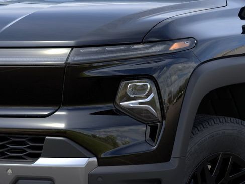 New 2026 Chevrolet Silverado EV LT AWD/4WD image 10