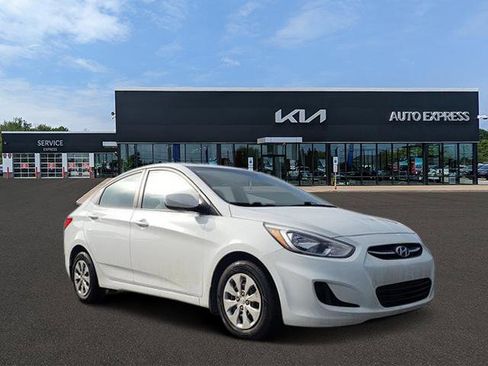 Used 2016 Hyundai Accent SE w/ Option Group 02 image 1