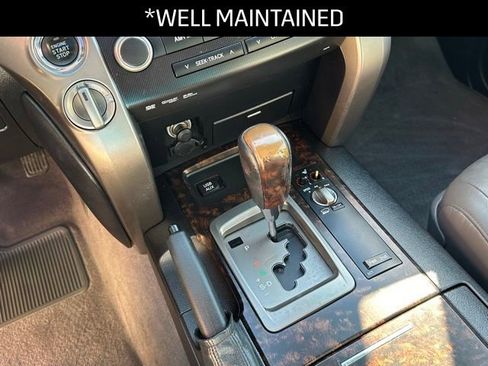 Used 2011 Toyota Land Cruiser image 11