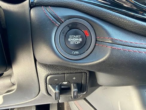 Used 2022 Dodge Durango R/T w/ Blacktop Package AWD/4WD image 33