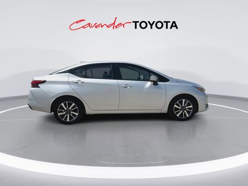 Used 2025 Nissan Versa SV FWD image 9