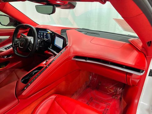 Used 2024 Chevrolet Corvette Stingray Premium Conv w/ Battery Protection Package image 16