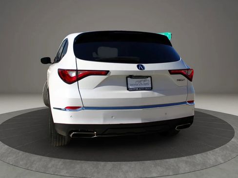 Used 2023 Acura MDX SH-AWD w/Technology Pkg Sport image 3