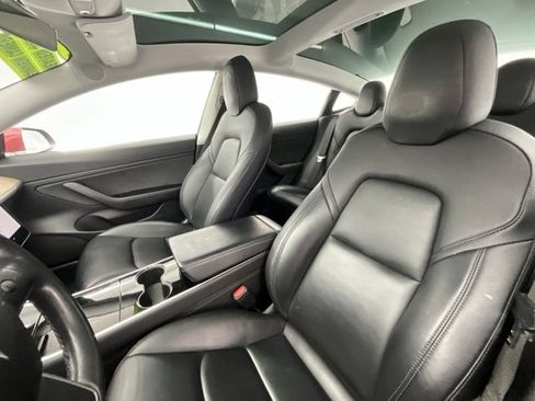 Used 2018 Tesla Model 3 image 6