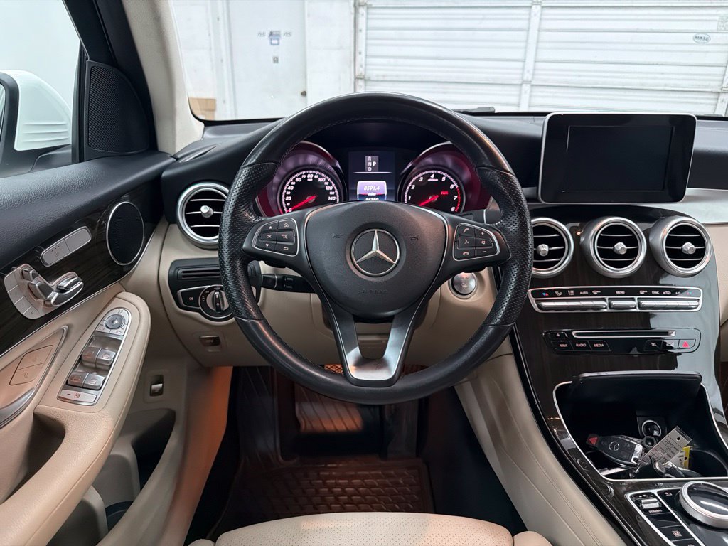 Certified 2019 Mercedes-Benz GLC 300 4MATIC image 23
