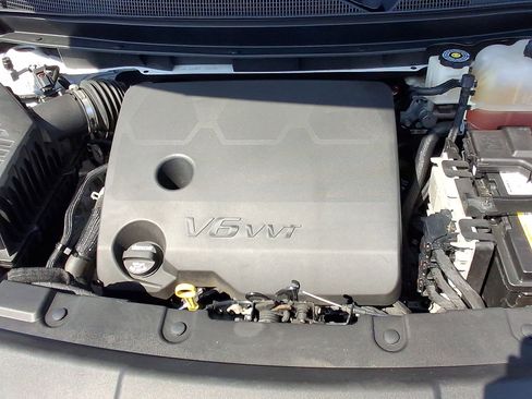 Certified 2023 Chevrolet Traverse LT w/ LPO, Floor Liner Package image 35