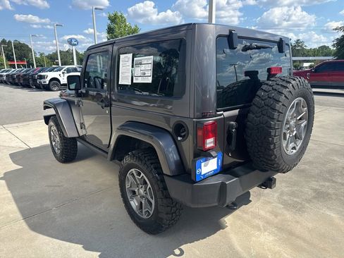 Used 2014 Jeep Wrangler Rubicon w/ Power Convenience Group AWD/4WD image 4