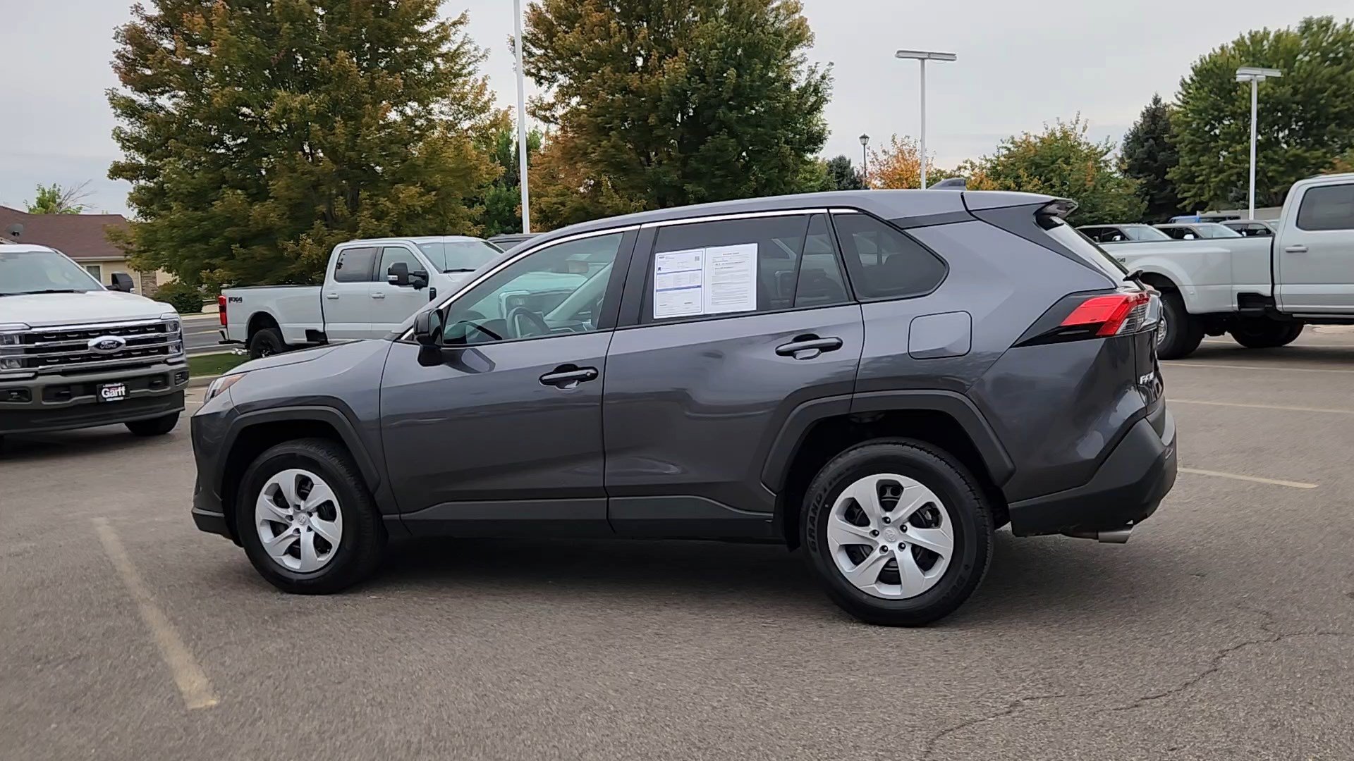 Used 2025 Toyota RAV4 LE AWD/4WD image 23