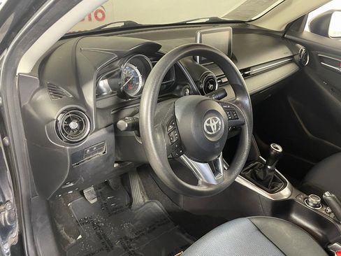 Used 2017 Toyota Yaris iA image 13