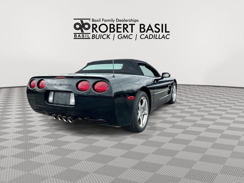 Used 2001 Chevrolet Corvette Convertible w/ Preferred Equipment Group2 image 8
