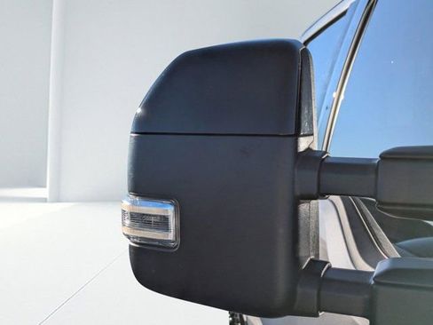 Used 2024 Ford F250 Lariat w/ Black Appearance Package image 9