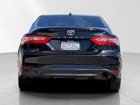 Used 2019 Toyota Camry LE image 5