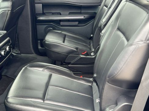 Certified 2021 Ford Expedition XLT image 29