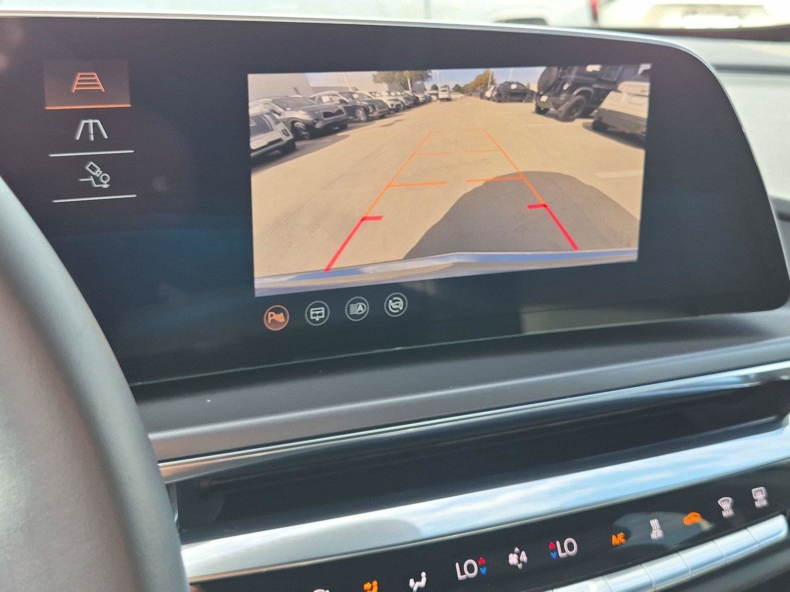 Used 2024 Cadillac Lyriq Tech AWD/4WD image 20