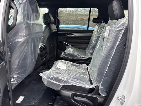 New 2026 Jeep Grand Wagoneer Limited image 20