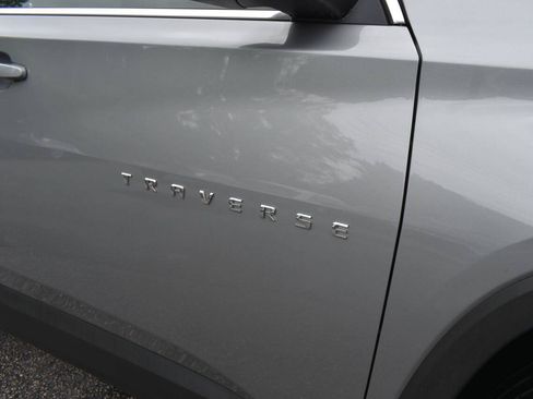 Used 2023 Chevrolet Traverse LT w/ LPO, Cargo Package AWD/4WD image 38