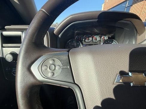 Used 2016 Chevrolet Silverado 1500 LTZ Z71 image 23