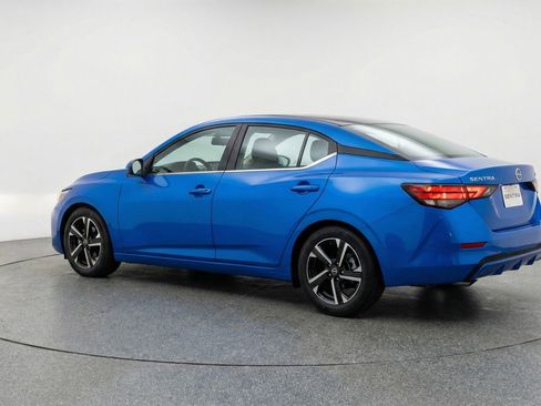 Used 2025 Nissan Sentra SV FWD image 6