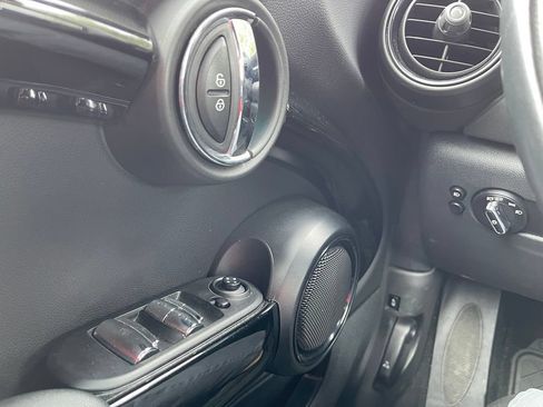 Used 2020 MINI Cooper S FWD image 10