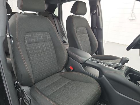 Certified 2025 Honda HR-V Sport image 10
