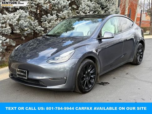 Used 2023 Tesla Model Y Long Range image 2