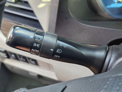 Used 2017 Toyota Sienna XLE image 46