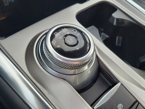 Used 2020 Ford Explorer XLT w/ Equipment Group 202A image 30