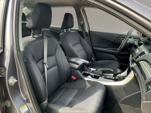 Used 2015 Honda Accord Sport image 27