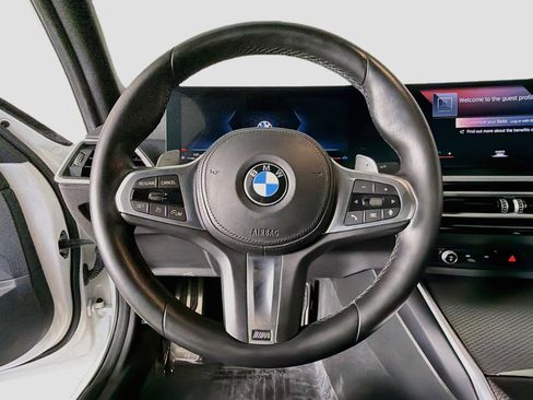 Used 2023 BMW 330i Sedan w/ M Sport Package RWD image 11