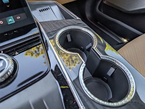 New 2026 Cadillac Escalade IQ Luxury 2 image 31