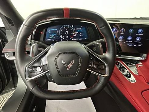 Used 2022 Chevrolet Corvette Stingray Preferred Conv w/ Z51 Performance Package RWD image 17