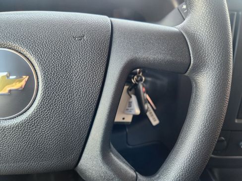 New 2025 Chevrolet Express 2500 image 29