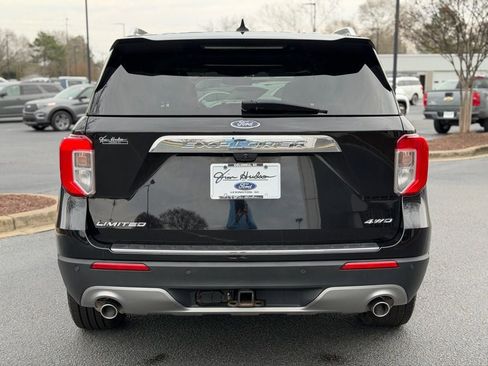 Certified 2022 Ford Explorer Limited w/ Limited Technology Package image 6