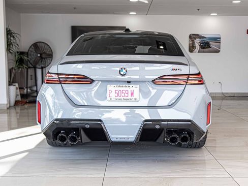 Used 2025 BMW M5 w/ Carbon Package image 13