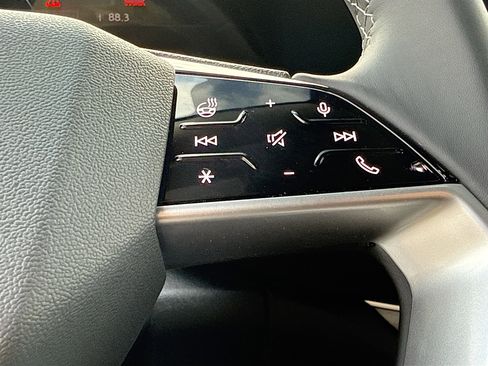 New 2025 Audi Q5 Premium Plus image 37