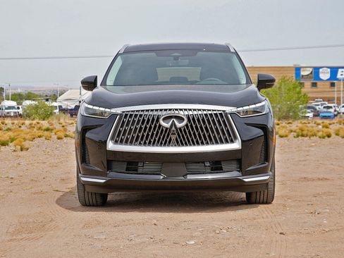 Certified 2026 INFINITI QX60 Luxe w/ Cargo Package AWD/4WD image 5