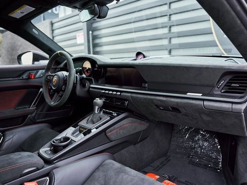 Used 2025 Porsche 911 GT3 RS w/ Weissach Package image 46